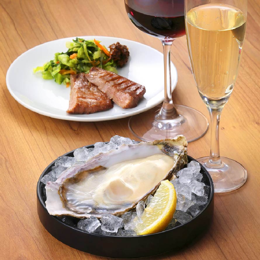 East Building 3F / Rikyu no Italian Cucina
                      Sendai Aperitivo: Grilled Gyutan and Large Raw Oysters