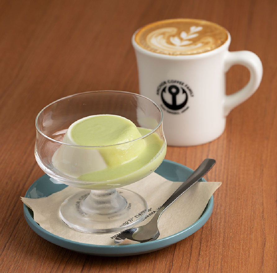 Main Building 3F / MOTHER PORT COFFEE
                      Zunda-cotta Set [Drink Set]
                      880 yen (tax included)