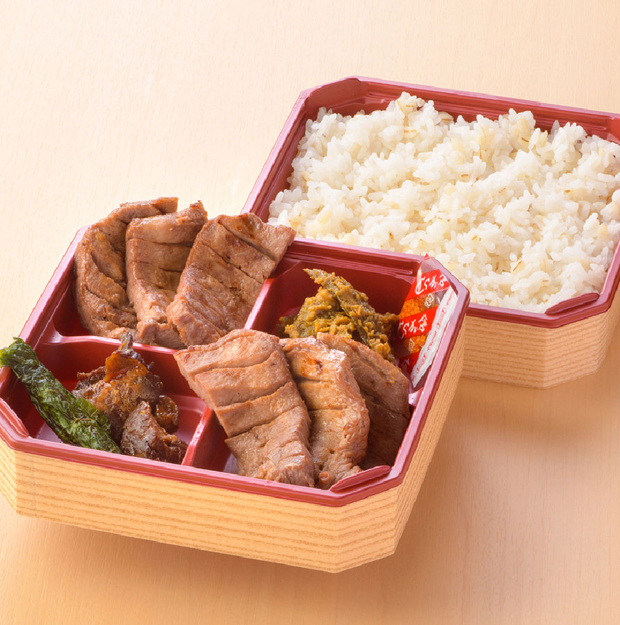 東館2F 青葉亭
牛たん弁当
［塩味・6切］