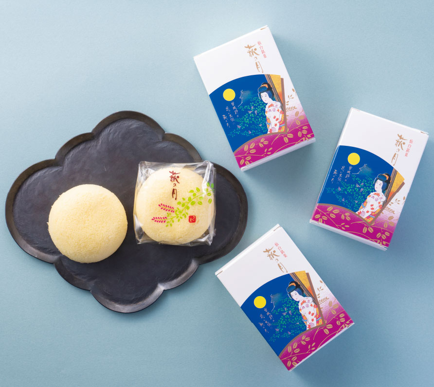 本館B1F 菓匠三全
萩の月