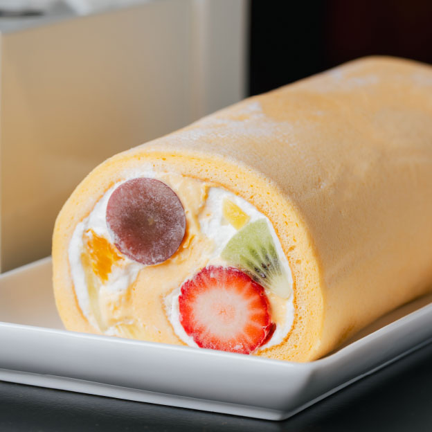 ITAGAKI DESSERT KITCHEN フルーツロール 1本（18cm）ギフトボックス入り