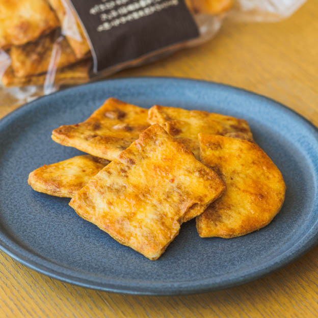 煎餅工房さがえ屋　やみつきしみかりせん（140g・袋入り）